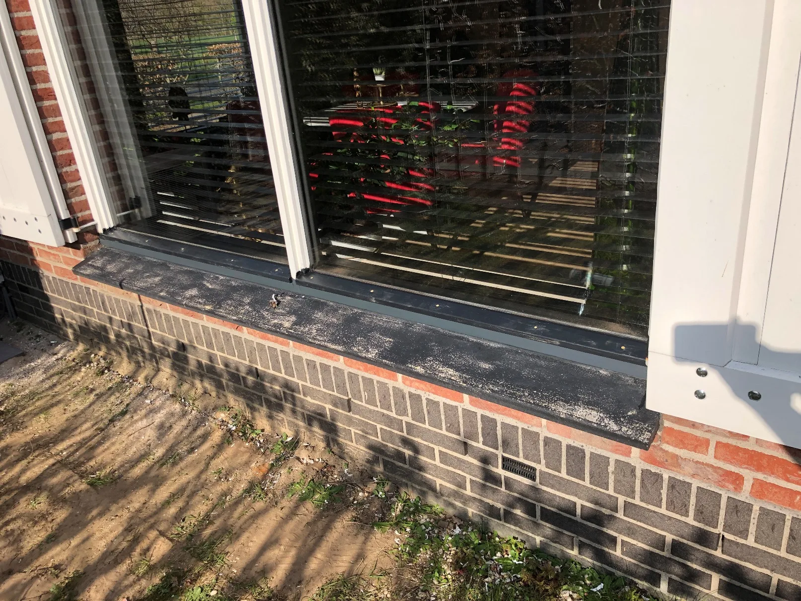 Neuslatten er op en dichten met SF