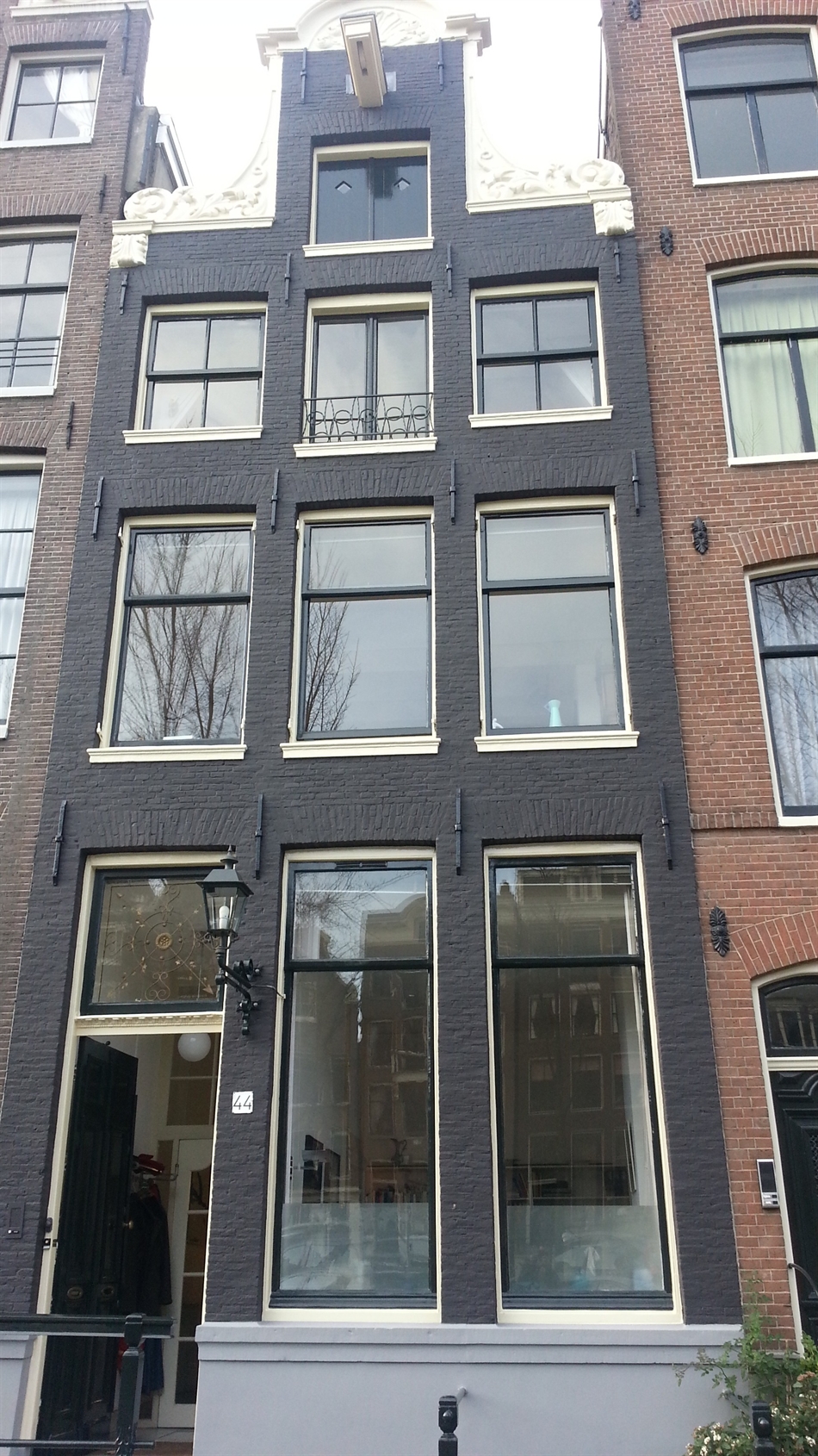Voorgevel na restauratie