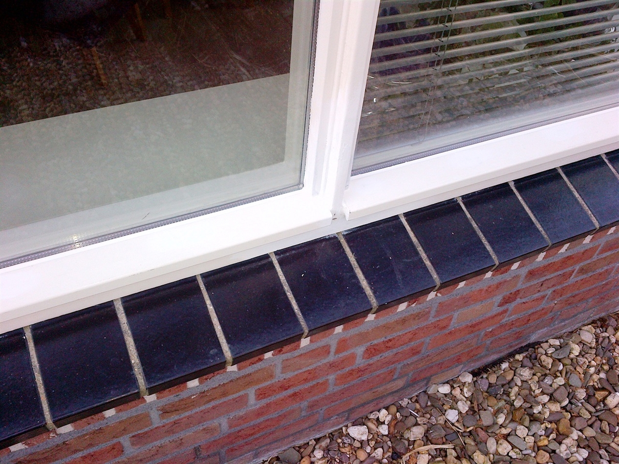 Reparatie in de grondverf en nieuwe neuslatten geplaatst. Deze klant koos er voor om het geheel zelf af te lakken.