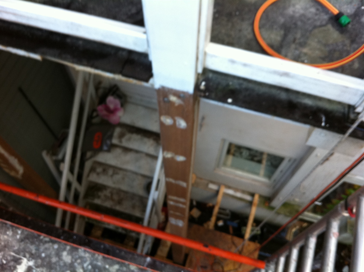 balkon staanders verot en vervanging