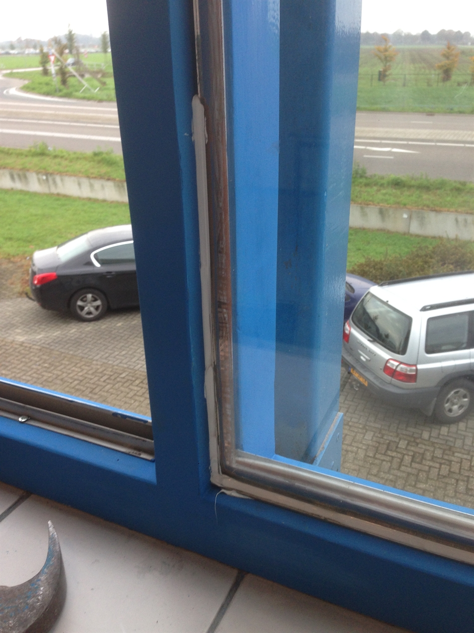 Glas geplaatst en hielafdichting.